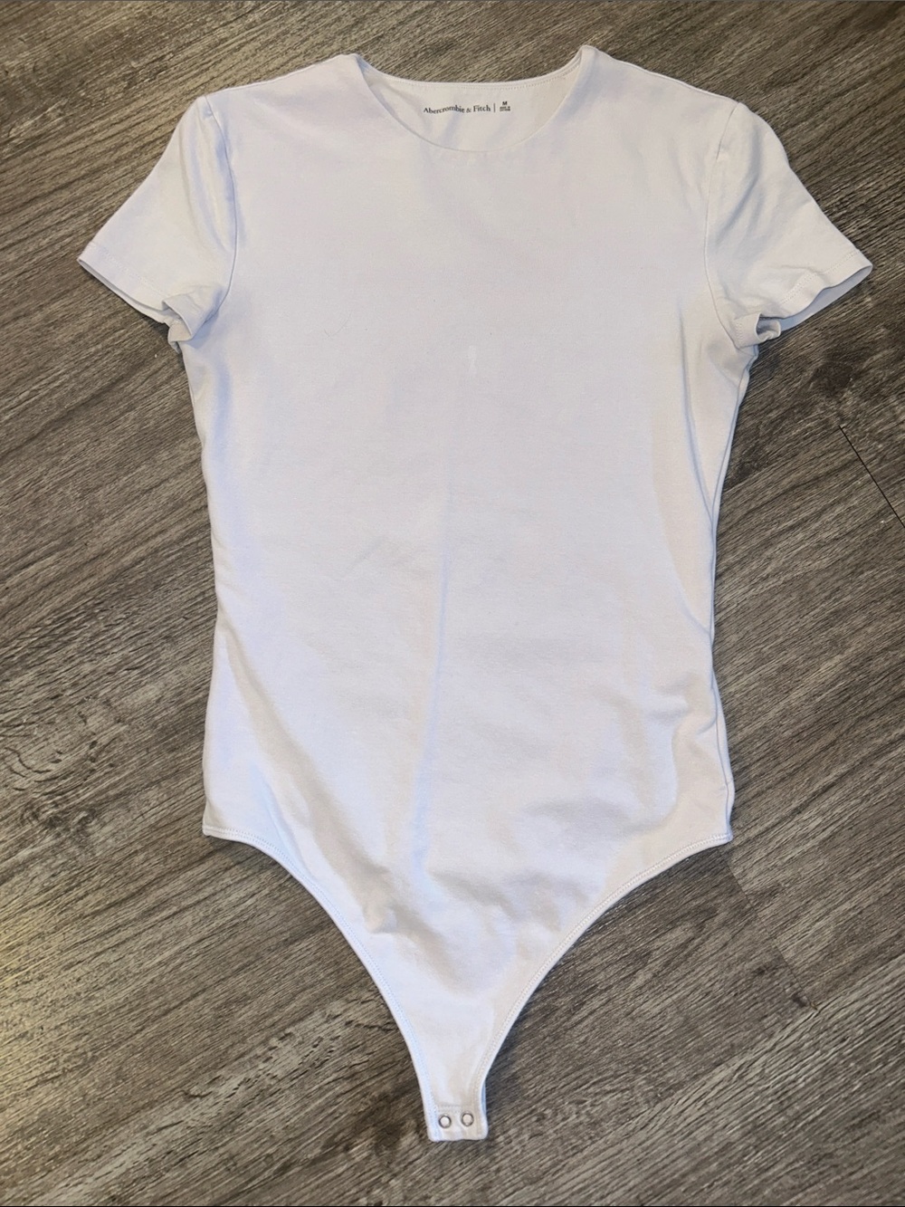 Abercrombie & Fitch Heather Light Gray Purple Crew Short Sleeve Bodysuit Med